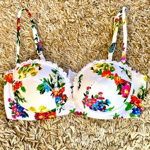 Victoria’s Secret vintage push-up bra